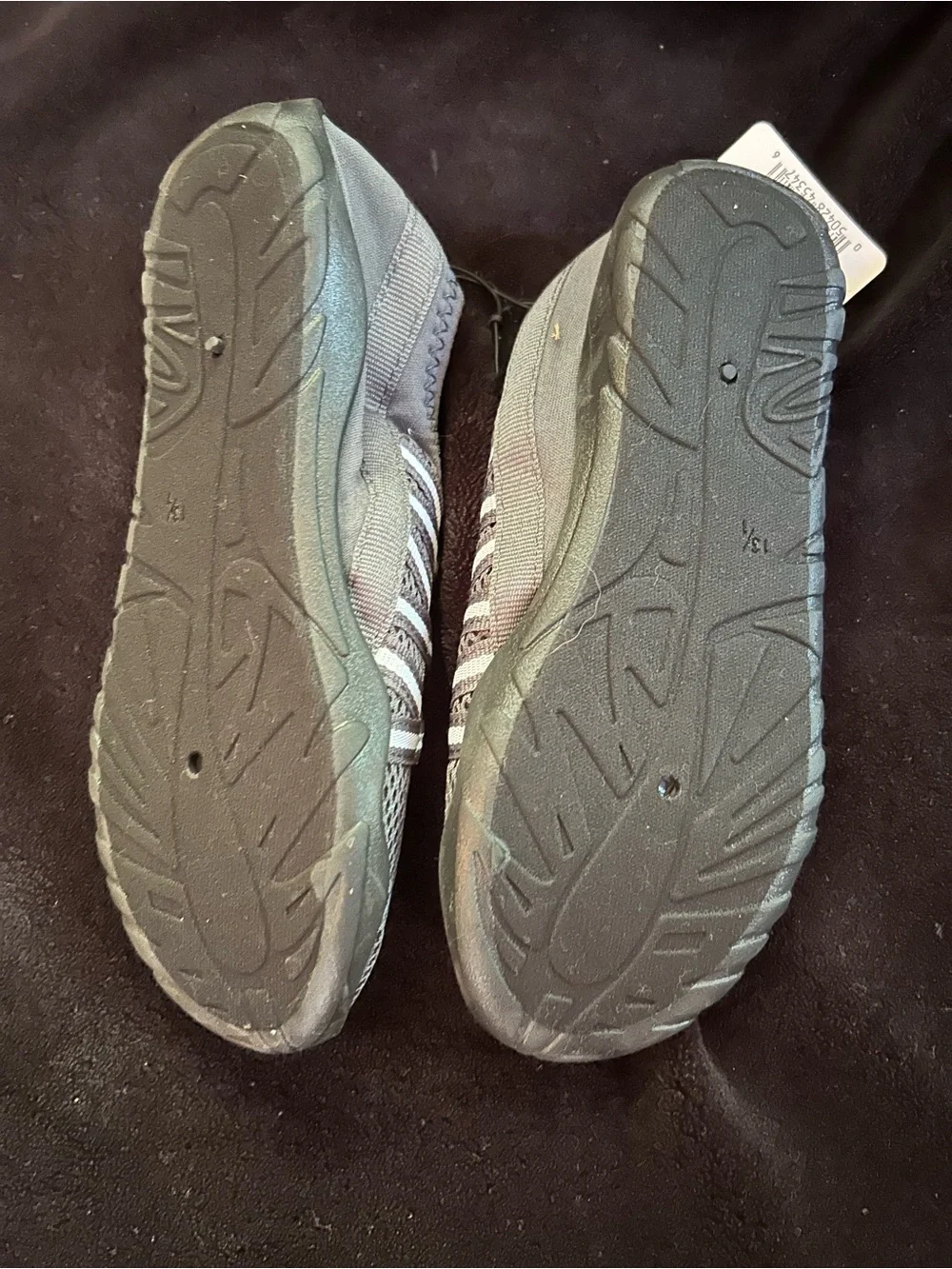 Kids Gray Mesh Water Shoes with Elastic Bungee Closure